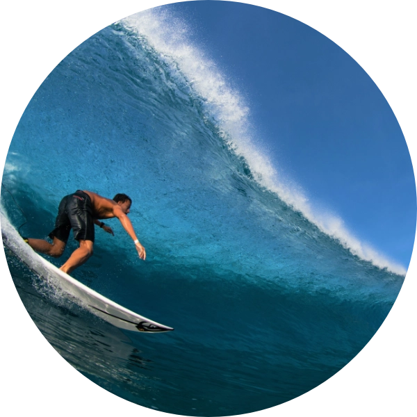 Surfeur à Tahiti